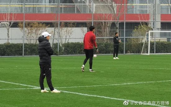 但当我们没有赢时，就变成了 ''''曼城陷入危机，巴拉巴拉''''。